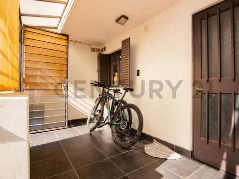 Riobamba 1200, Piso 1