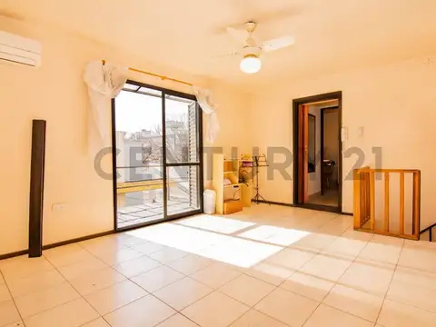 Riobamba 1200, Piso 1