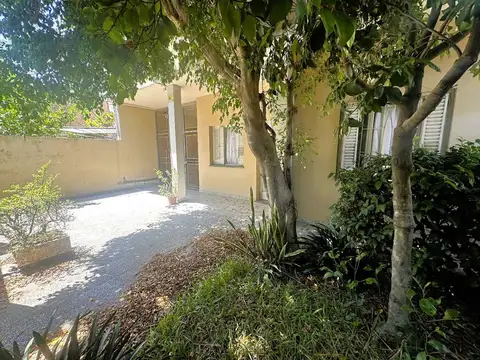 VENTA CASA 5 AMBIENTES TAPIALES