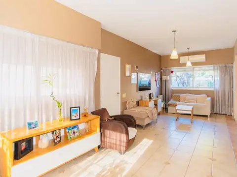 Casa en Venta en Quilmes, USD 219.000