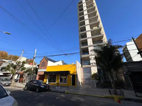 LOTE C/LOCAL AL FRENTE Y CASA IDEAL EMPRENDIMIENTO