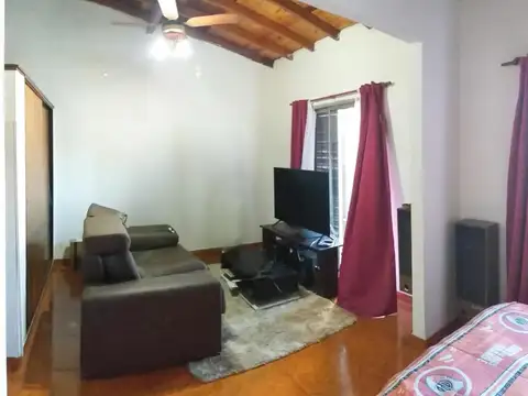 Depto Tipo Casa en Venta con 1 cocheras
