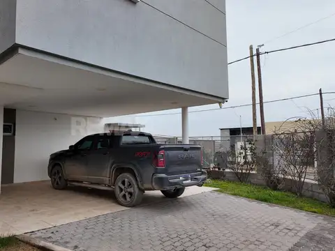 Casa en Alquiler en Plottier, $ 3.500.000