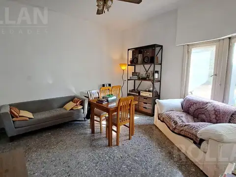 Depto Tipo Casa en Venta 45 años