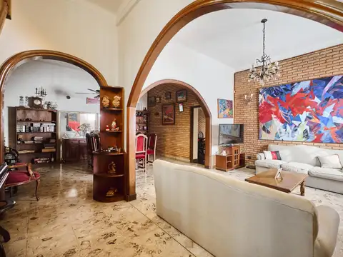 Venta Casa 5 ambientes Parque Chas