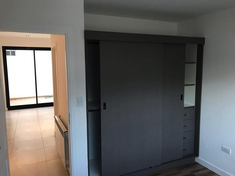 Depto Tipo Casa en Alquiler de 2 ambientes
