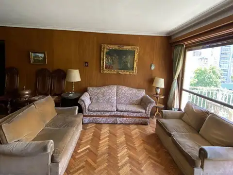 Departamento en Venta de 6 ambientes