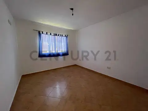 Calle 14 y 83 , Piso 0