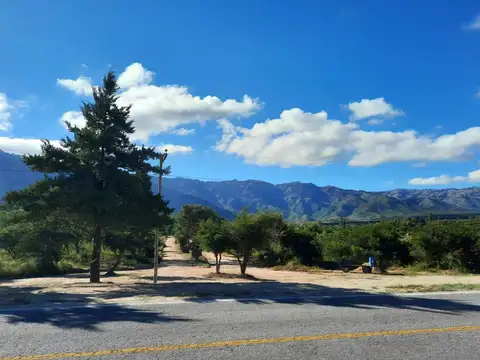 Terreno en Balcones de San Miguel II, Cortaderas, San Luis.  Vista a las sierras, servicios y escrit