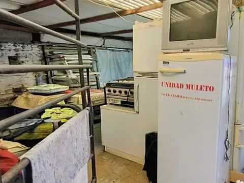 VENTA CASA 3 AMBIENTES CON DEPTOS CON RENTA EN MORENO