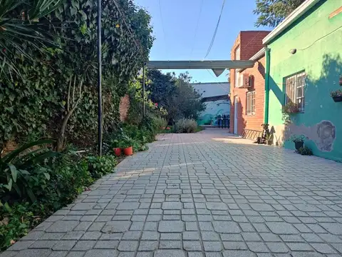 Casa 4 ambientes con 1 baño