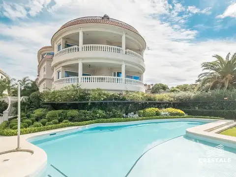 Oasis del Yacht - José Hernández 1200