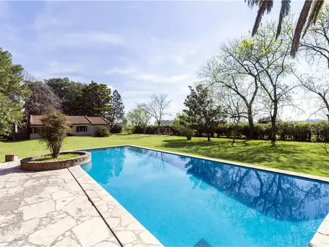 Quinta 6 ambientes venta Pilar