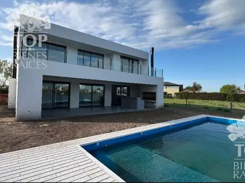 Casa en Venta en El Cantón, USD 425.000