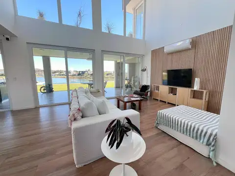 Casa en Venta en El Cantón - Norte, USD 430.000