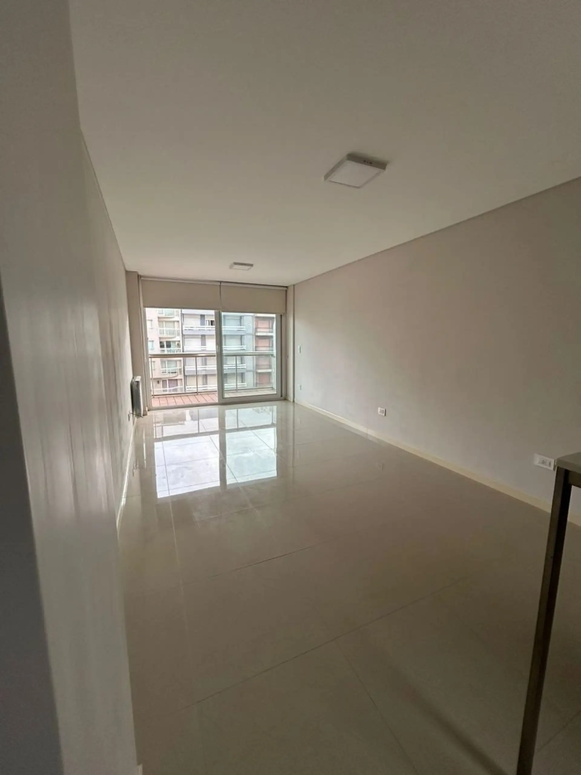 Cronos XVII Departamento de 2 ambientes con cochera y amenities en La Perla