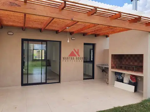 Casa  en Venta en Los Arces, La Cañada de Pilar, Pilar
