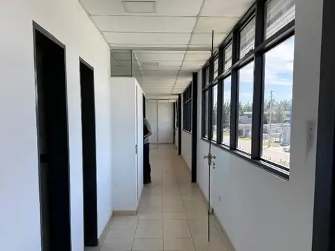 Galpon en Alquiler en Polo Industrial Ezeiza, USD 5.500