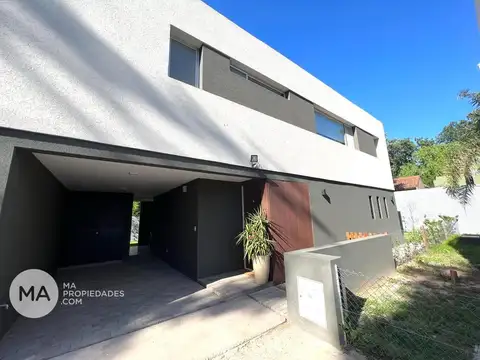 Casa a estrenar 3 dormitorios, galería, patio - Morrison 8900 - Fisherton Rosario | Venta