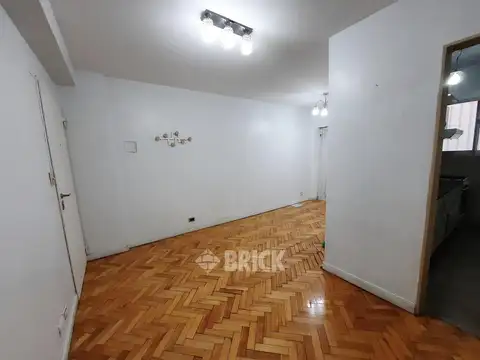 ARENALES Y AV. CALLAO - 48 M2 BAÑO Y COCINA COMPLETOS