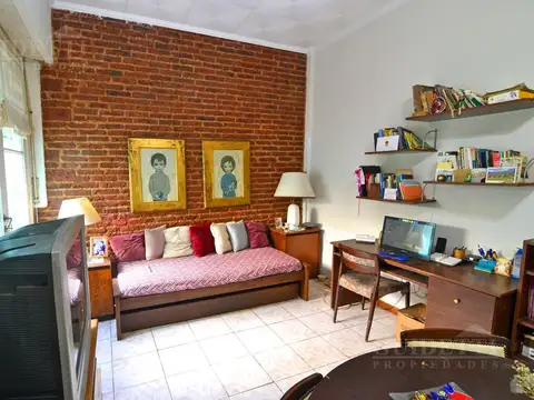 Depto Tipo Casa en Venta en Coghlan, USD 135.000