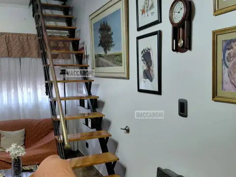 Depto Tipo Casa en Alquiler con 1 cocheras