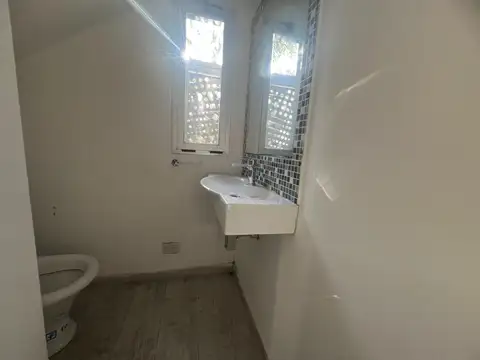 Depto Tipo Casa en Venta con 1 cocheras