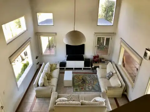 Casa en Venta en Santa Ana, USD 320.000
