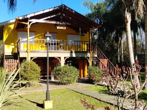 Casa 3 ambientes con 2 baños