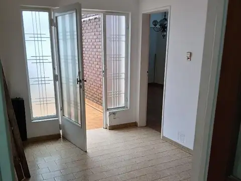 Depto Tipo Casa en Alquiler en Versalles, $ 1.200.000