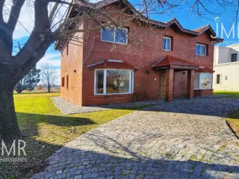 JMR Propiedades | Los Alcanfores | Casa a la venta | Apto Credito