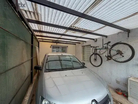 Departamento de un dormitorio con cochera en venta