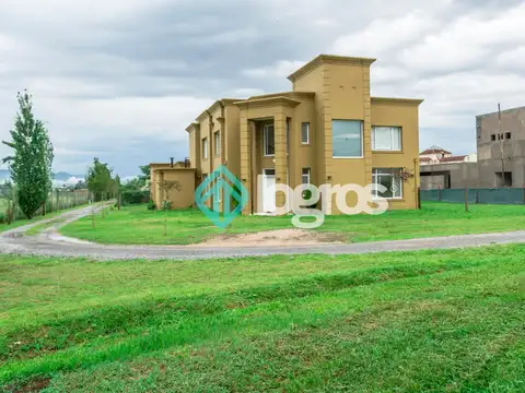 Casa en Venta de 5 dormitorios