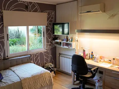 Casa en Venta con 5 cocheras