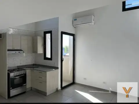 Departamento en alquiler - 1 Dormitorio 1 Baño - Berazategui