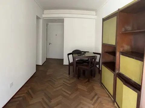 Av Santa Fe 2200, Piso 4