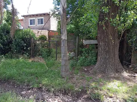 Terreno en Venta 27  mts Fondo
