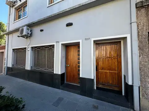 Depto Tipo Casa 4 ambientes con 2 baños