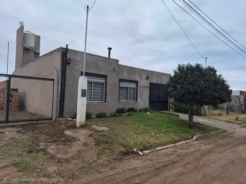Barrio Pinar del Norte Manzana A Casa 2700