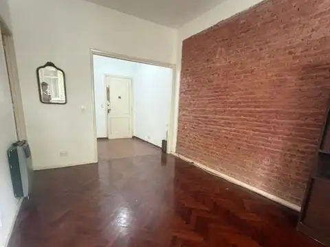 LAVALLOL 3500, Piso 1