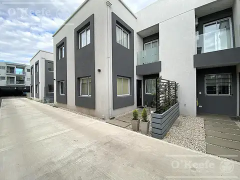 Duplex en Venta de 3 ambientes en Berazategui a estrenar