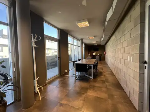 Oficina Monoambiente con 12 baños