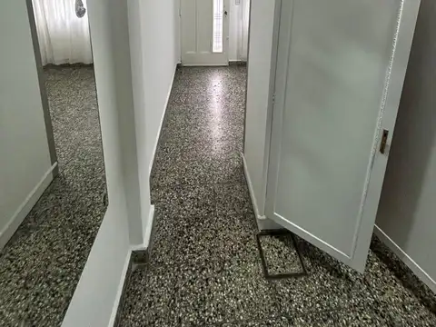 Depto Tipo Casa en Venta en Villa Adelina, USD 69.000