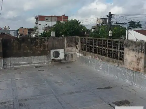 Departamento 5 ambientes con 2 baños