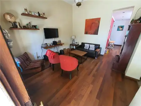 Casa en Venta en Adrogue, USD 190.000