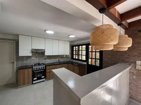 Casa en Alquiler 25 años