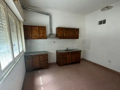 Depto Tipo Casa en Alquiler de 2 ambientes