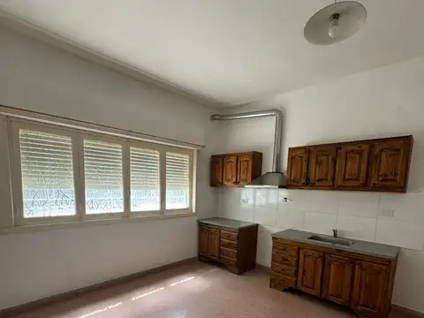 Depto Tipo Casa en Alquiler de 1 dormitorio