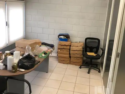 Galpon en Venta 10  mts Frente