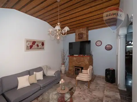 Casa en Venta en Los Hornos, USD 145.000